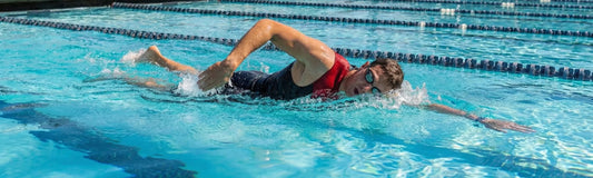 La combinaison d'entraînement aquatique qui booste performance, endurance et confort Plouf FR