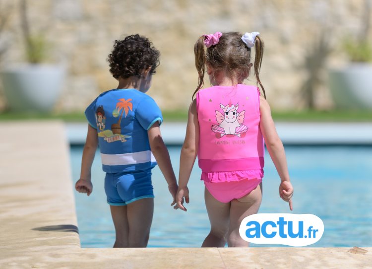Actu.fr-beleuchtet die N-1 der schwimmenden Trikots für Kinder Plouf